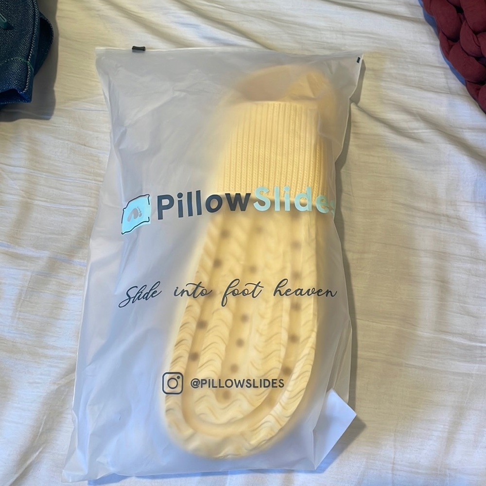 NWT Pillow Slide Sandals Yellow